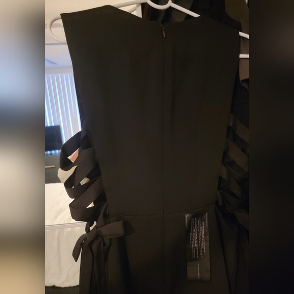 BCBG Side Lace Dress - Picture 6 of 6